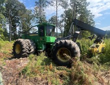 2020 John Deere 648L